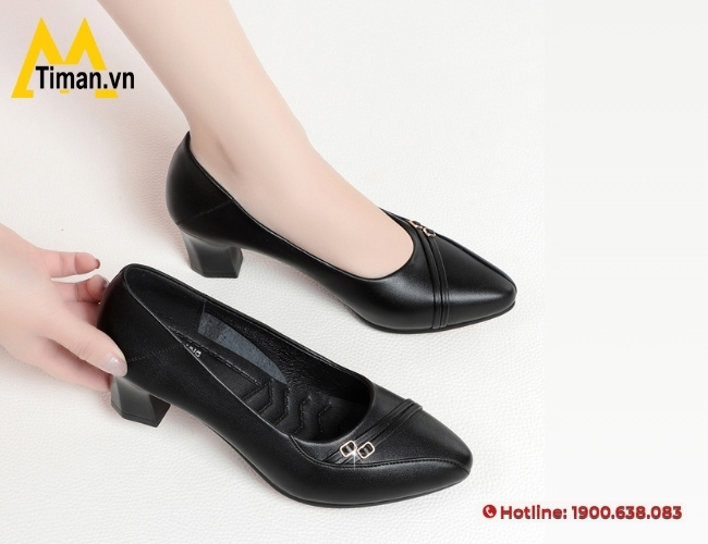 Chọn kích cỡ giày mũi nhọn cho nữ vừa vặn