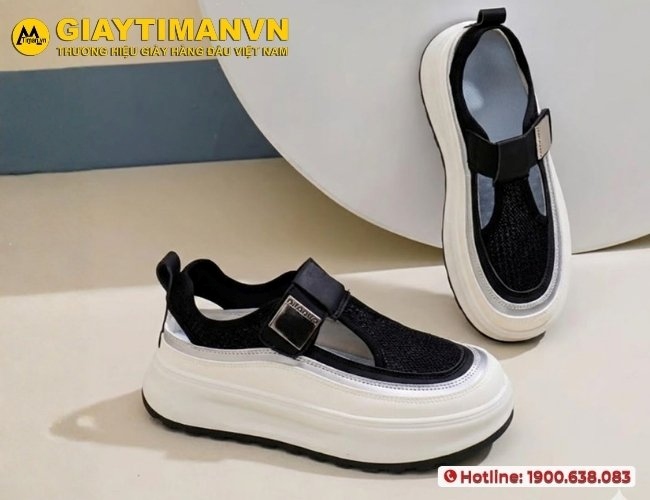 Phối đồ cùng với giày sneaker xinh tôn dáng