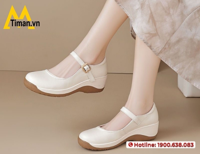 Phối đồ xinh với giày nữ đi chơi Tết