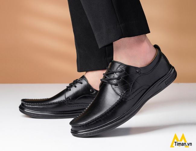 Cách chọn tất phối với giày đen phù hợp