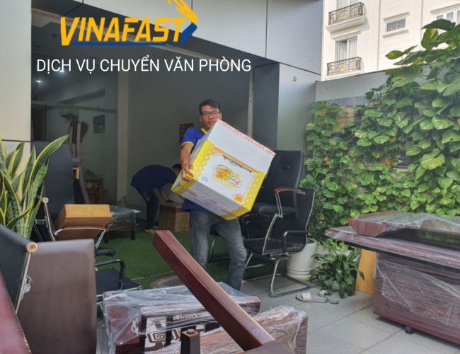 Công ty vận chuyển văn phòng VinaFast