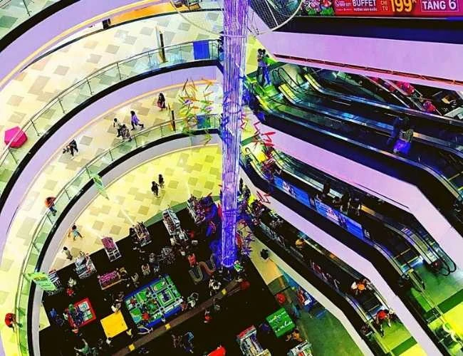 Tại sao nên đi vạn hạnh mall