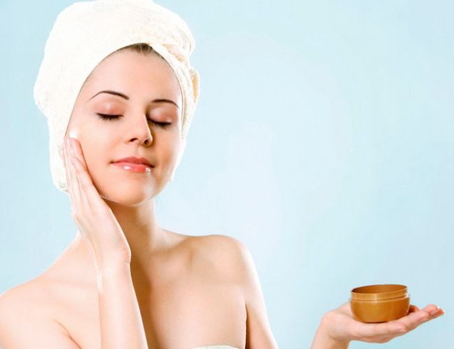 Skincare giúp giải quyết các vấn đề về da mặt trở xinh đẹp hơn